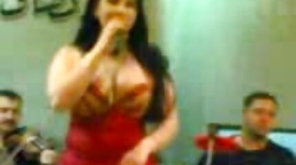 الفتيات الخجولات