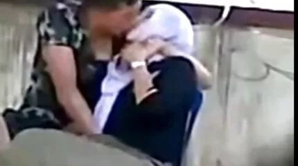 الثلاثي الكبير في مكان عام سكس اخوة عربي