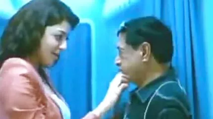 جزء من الجنس الشرجي سكس عربي امهات