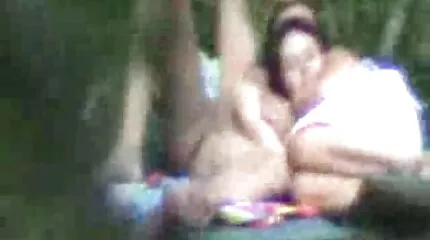 وافق Rebza على دفع القضبان فيديو سكس عرب محارم في الجزء الخلفي من proshmandovka.