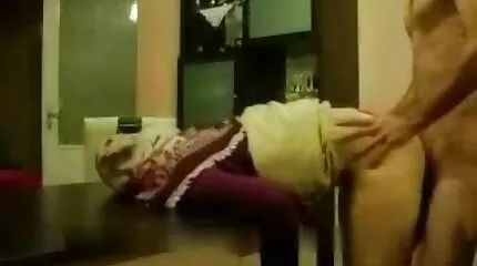 تم تصويره في المرحاض عرب نارسكس محارم