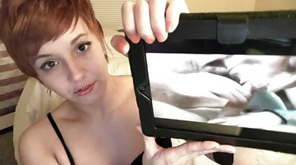 يلعق صديقتها سكس عربي محارم المتعرقة بين ساقيها
