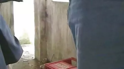 فتاة سمينة ذات سكس محارم عربي نار أثداء كبيرة أعطت نفسها بجوار حمام السباحة