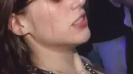 تحتاج جيانا إلى تدليك عميق بنهاية محارم عرب سكس سعيدة.