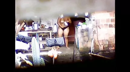 احتاجت امرأة ذات صدر كبير بيانكا إلى بعض الإفراج سكس العرب محارم الجنسي