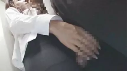 امرأة سكس عرب محارم سمراء مارس الجنس من فوق