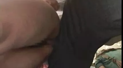 امرأة سوداء بدينة مع سكس محارم العرب ثدي معلق تمارس الجنس مع صديقها