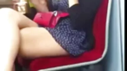 ممرضة تحصل على الديك الأسود في حفرة واحدة وقضيب جلدي في أخرى عرب سكس محارم