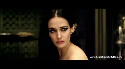 الفتاة سكس عربي زنا المحارم تمارس الجنس مع زوجين منحرفين